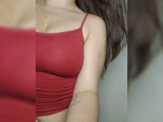 LaraJohnson live cam on BongaCams