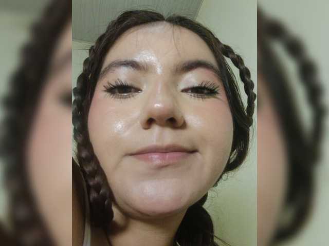 LaraJohnson webcam