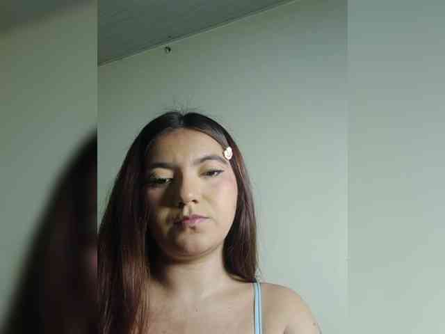 LaraJohnson webcam