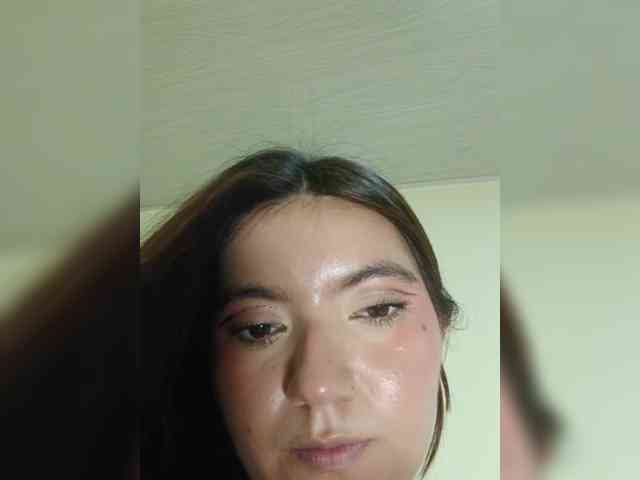LaraJohnson webcam