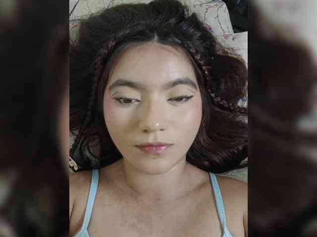 LaraJohnson webcam