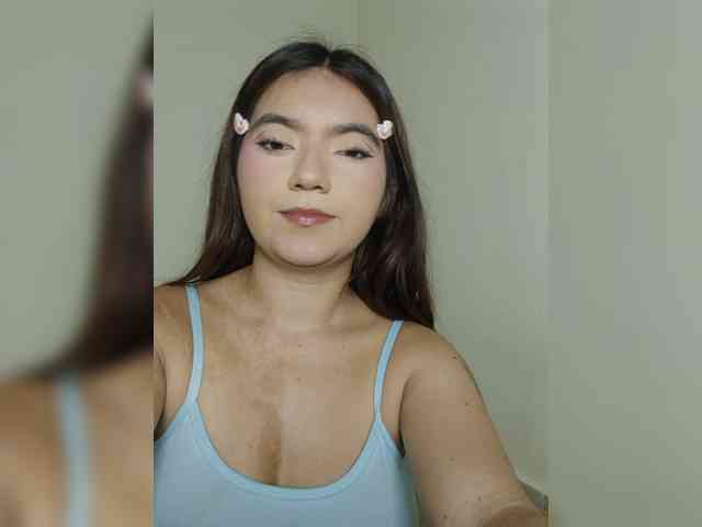 LaraJohnson webcam