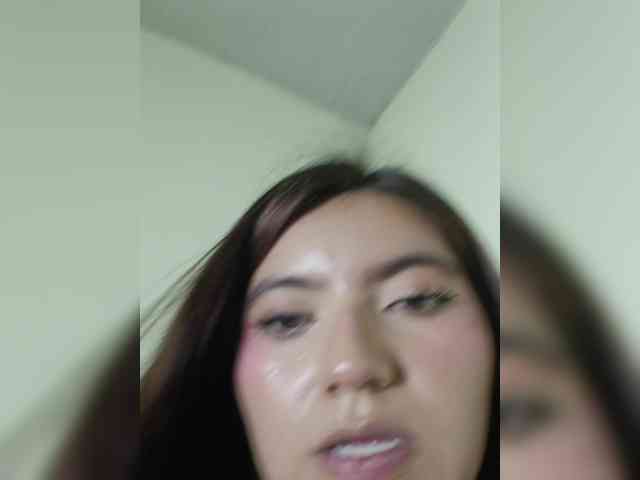 LaraJohnson webcam