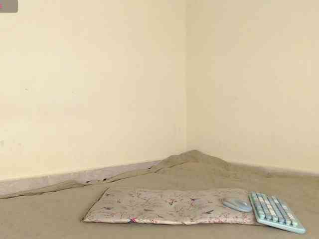 LaraJohnson webcam