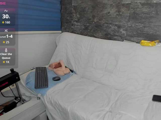 Oriana-Olsen live cam preview
