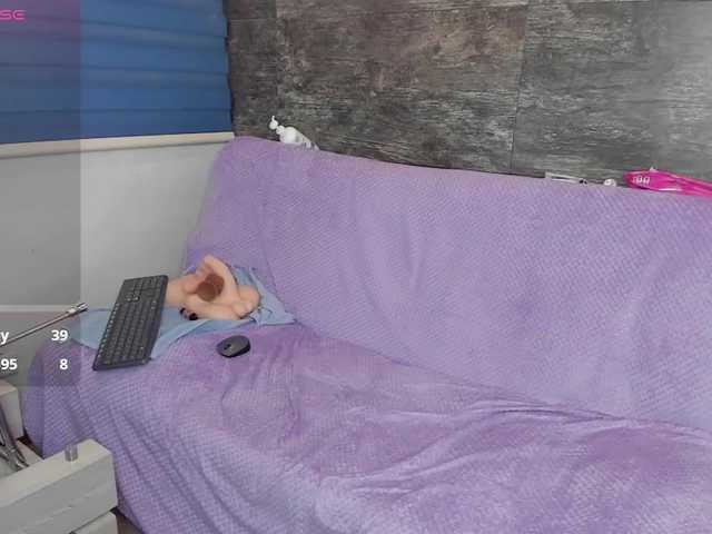 Oriana-Olsen live cam on BongaCams