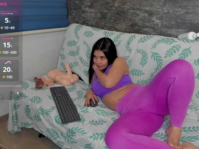 Oriana-Olsen Live Cam su BongaCams