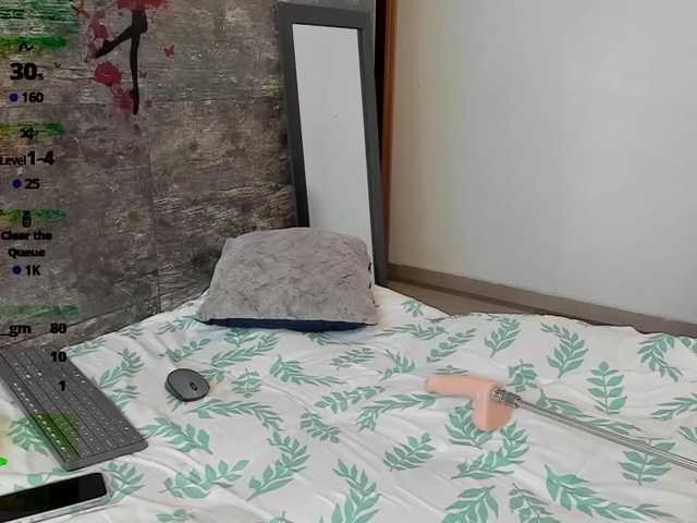 Oriana-Olsen live cam on BongaCams