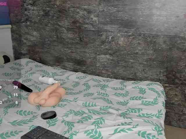 Oriana-Olsen webcam