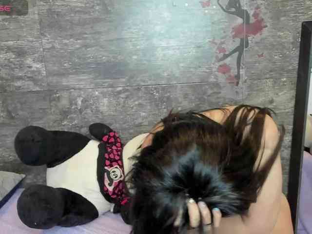 Oriana-Olsen webcam