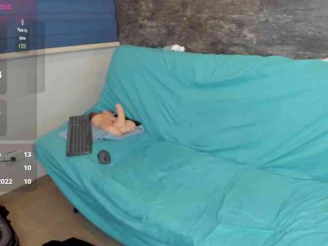 Oriana-Olsen webcam
