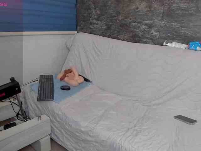 Oriana-Olsen webcam