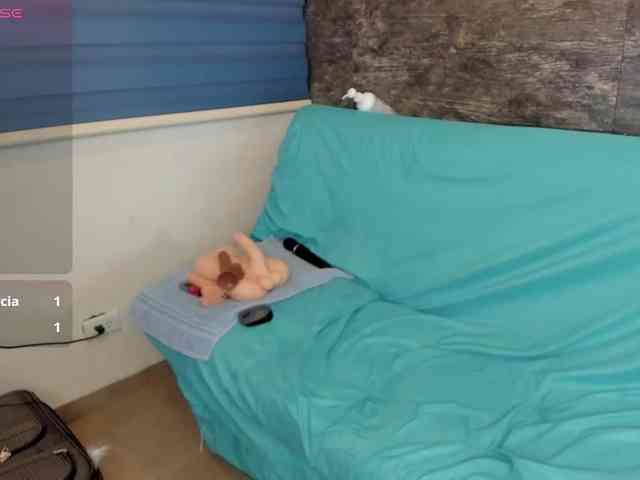 Oriana-Olsen webcam
