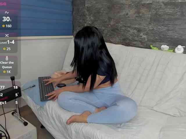 Oriana-Olsen webcam