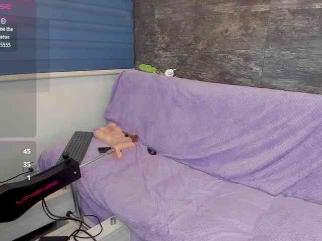 Oriana-Olsen webcam