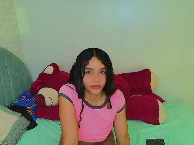 cami-charlotte live cam on BongaCams