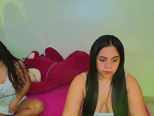 cami-charlotte webcam