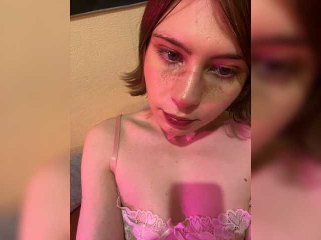 FoxyboyMiracle live cam