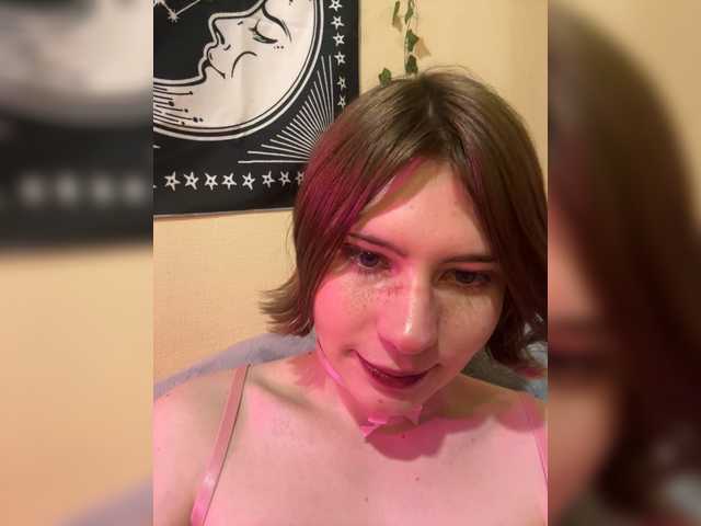 FoxyboyMiracle live stream preview
