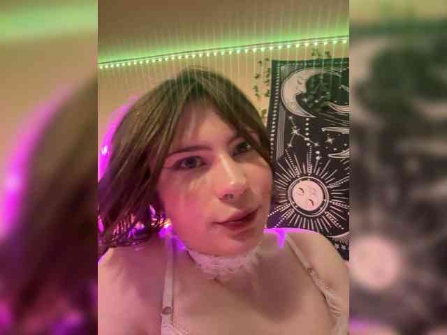 FoxyboyMiracle Live Webcam on BongaCams