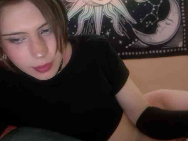 FoxyboyMiracle Live Webcam on BongaCams