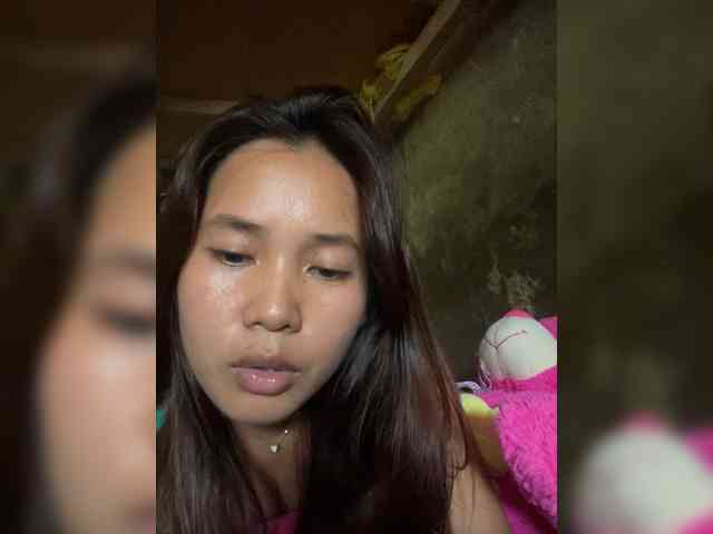 Cutewoman8 webcam