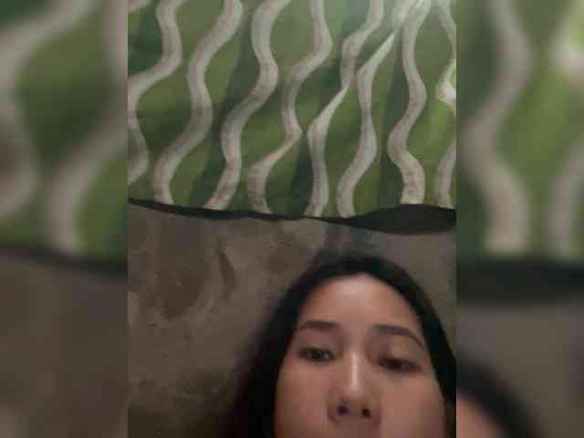 Cutewoman8 webcam