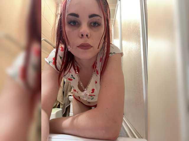 VrEmEnnAyAa live cam on BongaCams