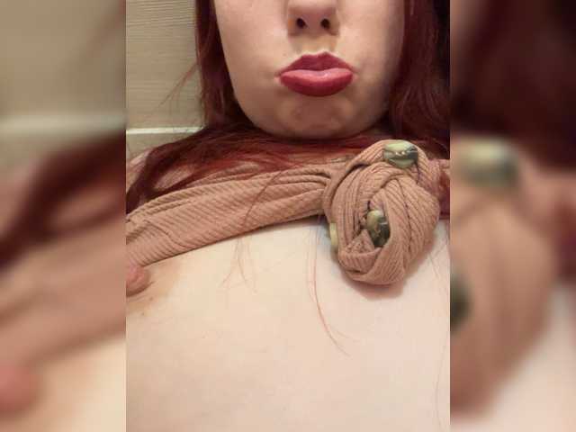 VrEmEnnAyAa live cam on BongaCams