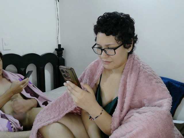 washintonredskins's BongaCams show and profile