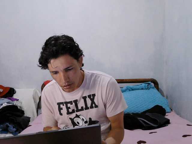 washintonredskins live cam on BongaCams