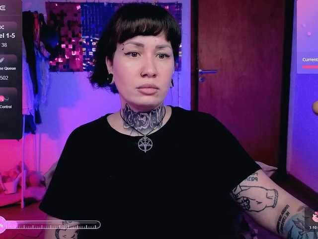 SenoritaDakota's BongaCams show and profile