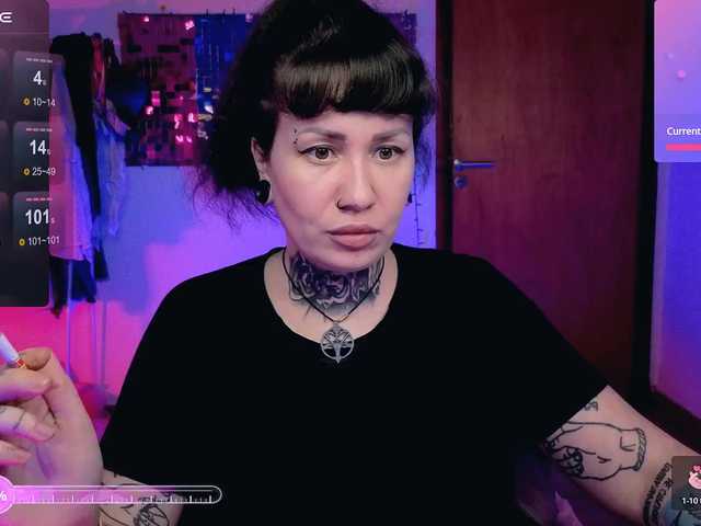 SenoritaDakota's BongaCams show and profile