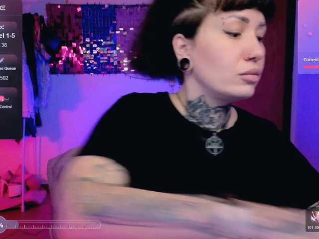 SenoritaDakota's BongaCams show and profile