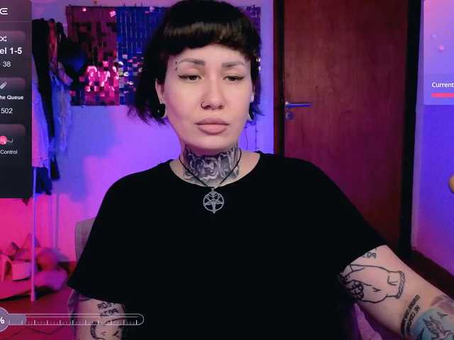 SenoritaDakota's BongaCams show and profile