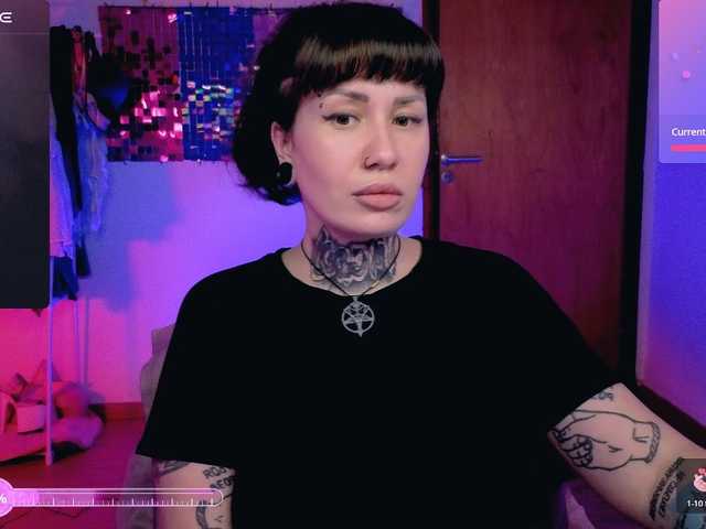 SenoritaDakota's BongaCams show and profile