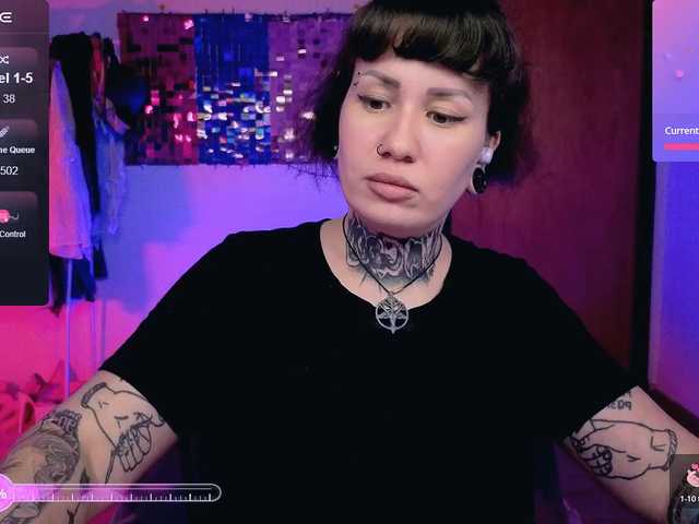 SenoritaDakota's BongaCams show and profile