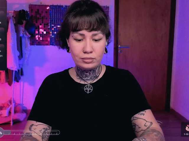 SenoritaDakota's BongaCams show and profile