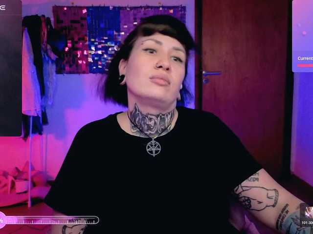 SenoritaDakota's BongaCams show and profile