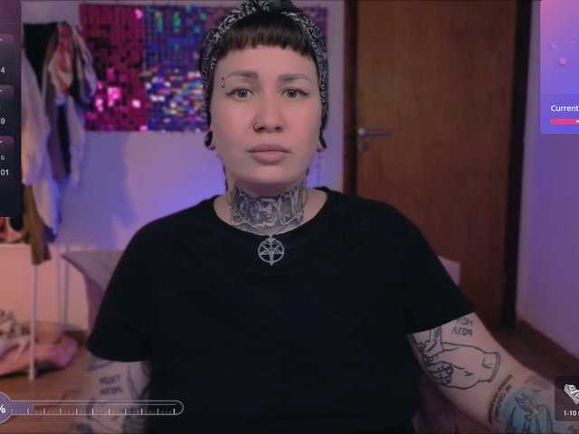 видео SenoritaDakota