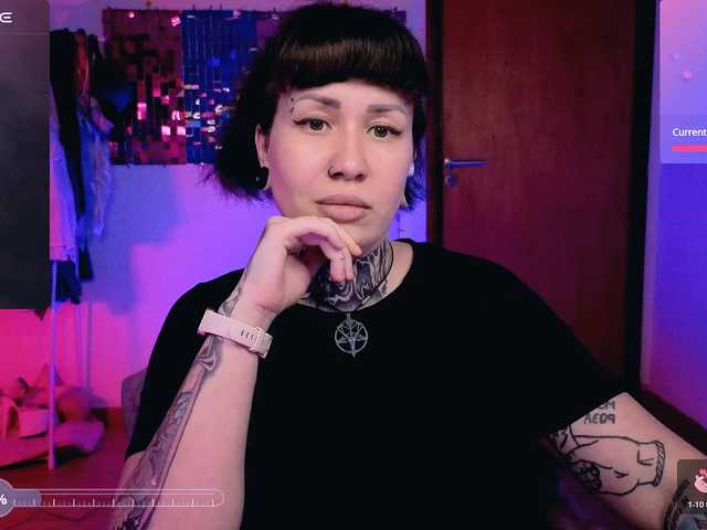 SenoritaDakota's BongaCams show and profile