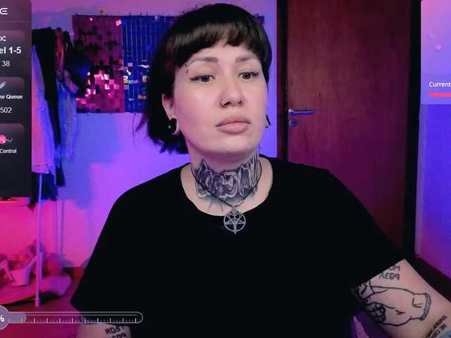 SenoritaDakota's BongaCams show and profile