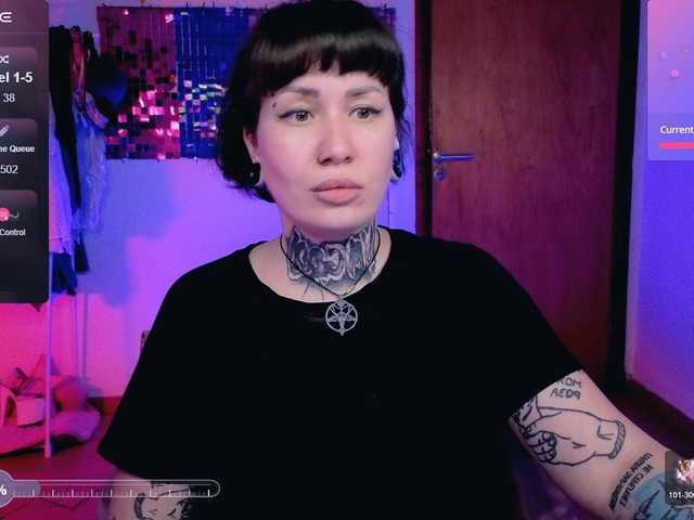 SenoritaDakota's BongaCams show and profile