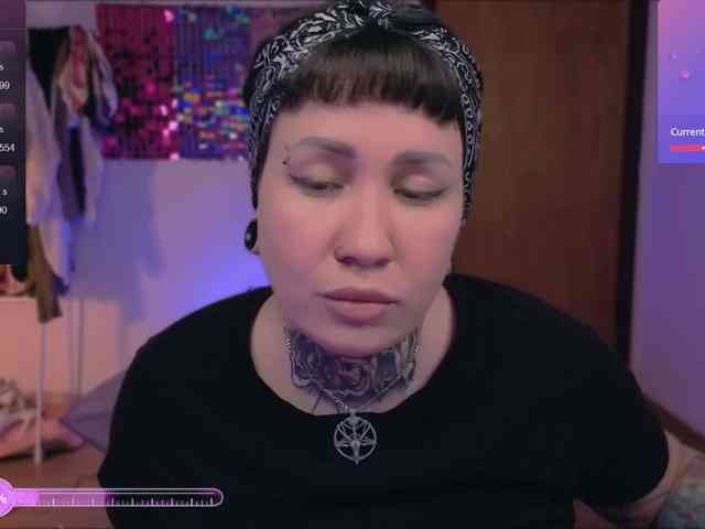 DakotaCandy webcam