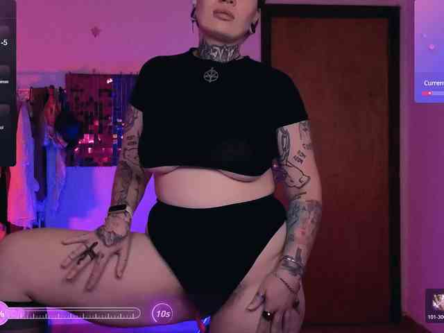 DakotaCandy webcam