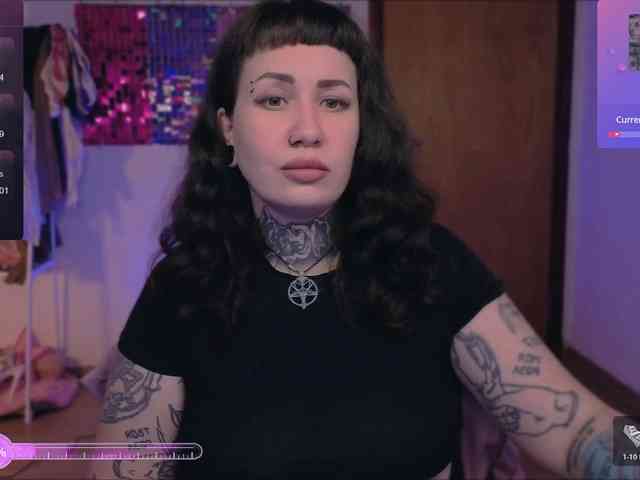 DakotaCandy webcam