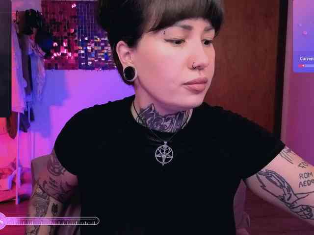 DakotaCandy webcam