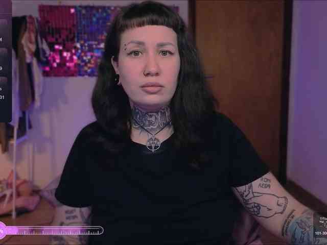 DakotaCandy webcam
