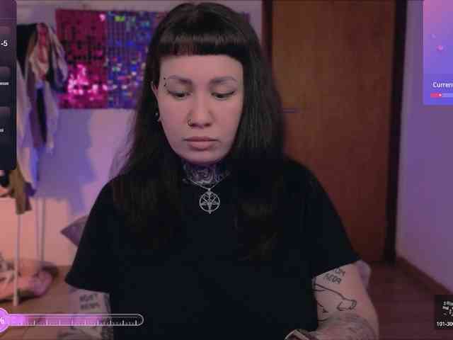 DakotaCandy webcam