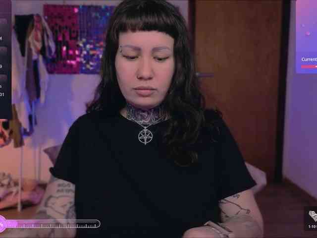 DakotaCandy webcam